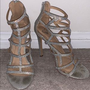 Windsor silver heels